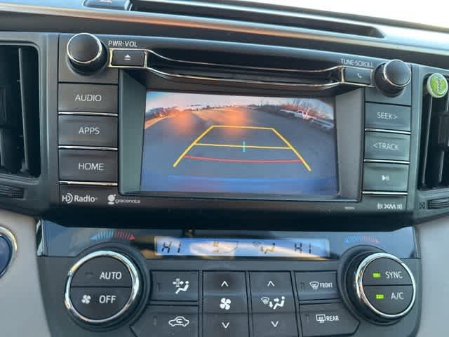 Thumbnail: 2016 Toyota RAV4 - 9