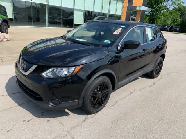 Thumbnail: 2019 Nissan Rogue Sport - 2