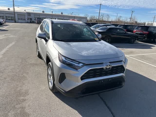 Thumbnail: 2022 Toyota RAV4 - 25