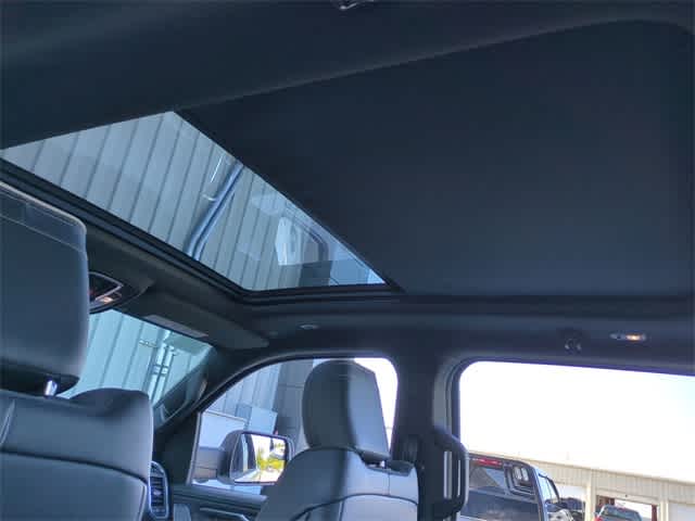 Thumbnail: 2026 RAM 1500 - 20