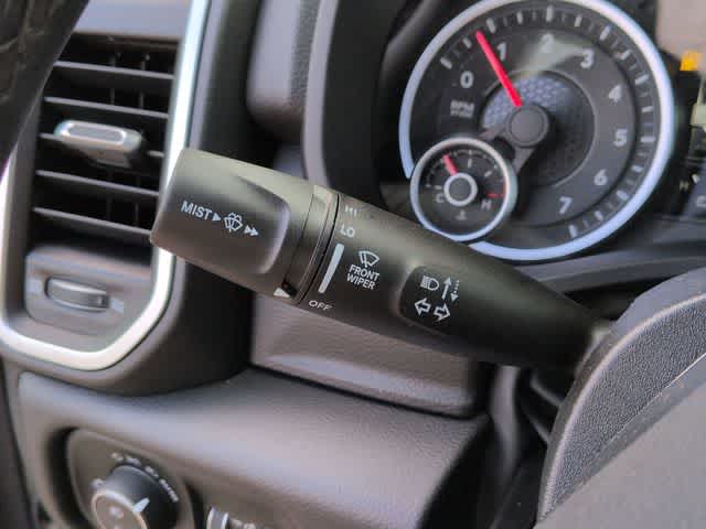 Thumbnail: 2026 RAM 1500 - 26