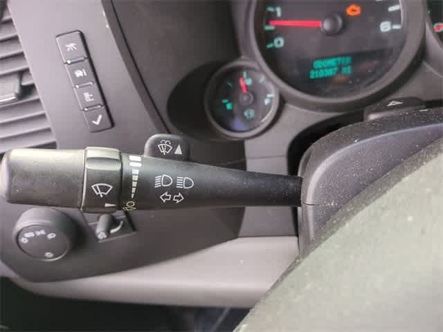 Thumbnail: 2011 Chevrolet Silverado 1500 - 26