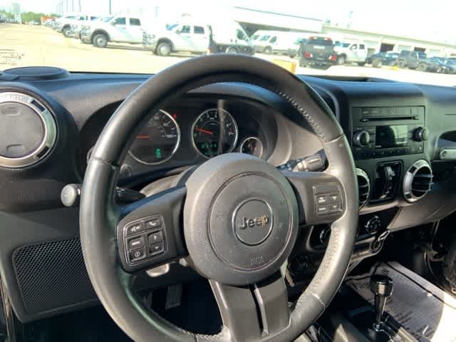 Thumbnail: 2017 Jeep Wrangler - 5
