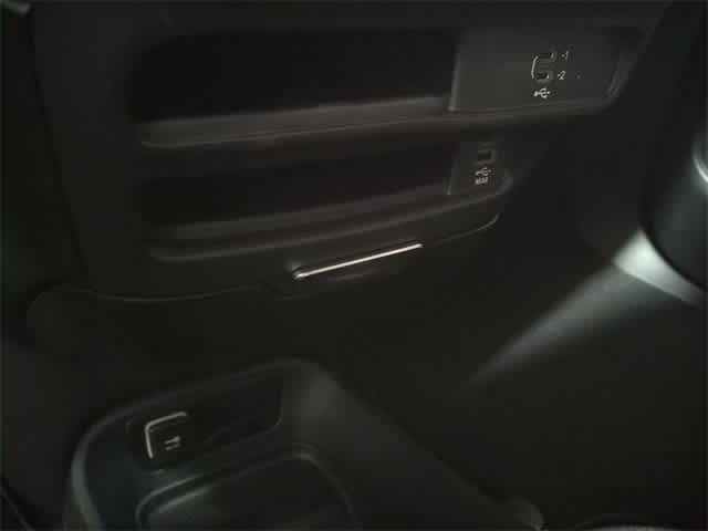 Thumbnail: 2026 Chrysler Pacifica - 32