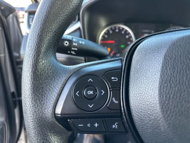 Thumbnail: 2022 Toyota RAV4 - 11