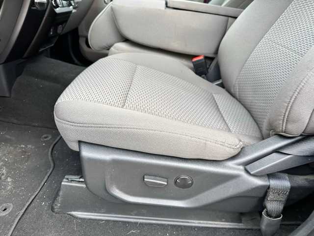 Thumbnail: 2022 Ford Econoline - 8