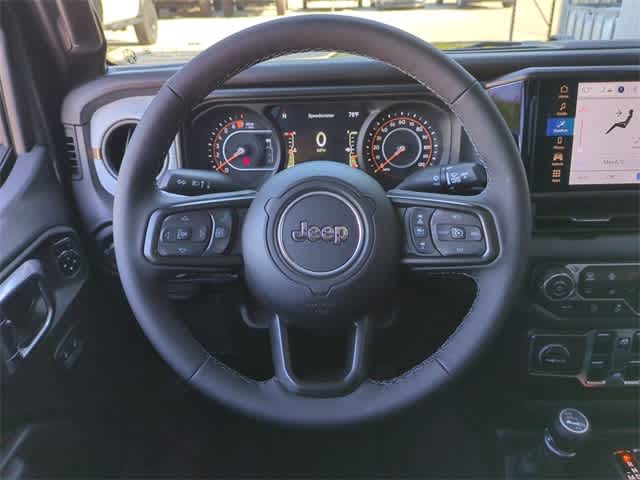 Thumbnail: 2025 Jeep Gladiator - 22