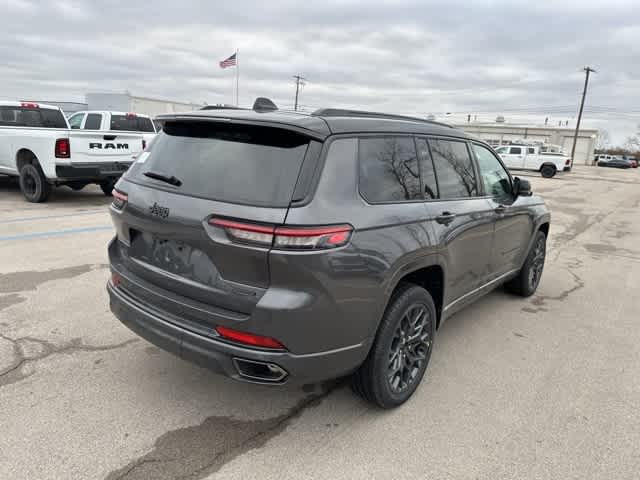 Thumbnail: 2025 Jeep Grand Cherokee L - 16