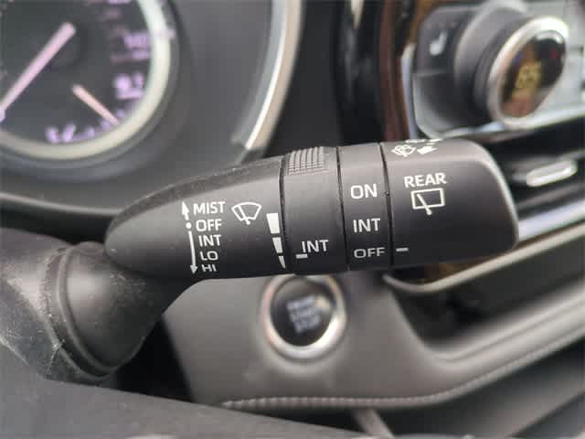 Thumbnail: 2020 Toyota Highlander - 27