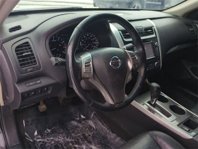 Thumbnail: 2013 Nissan Altima - 10