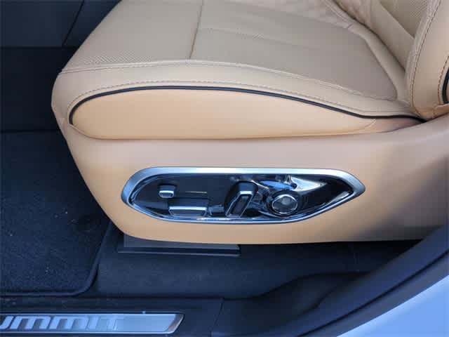 Thumbnail: 2025 Jeep Grand Cherokee - 18