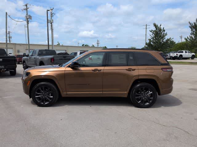 Thumbnail: 2026 Jeep Grand Cherokee - 5