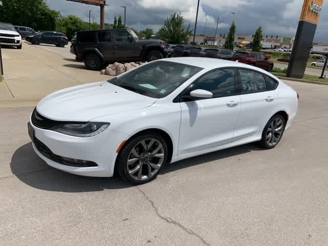 Thumbnail: 2015 Chrysler 200 - 12