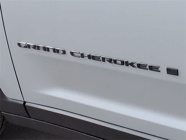 Thumbnail: 2025 Jeep Grand Cherokee - 12