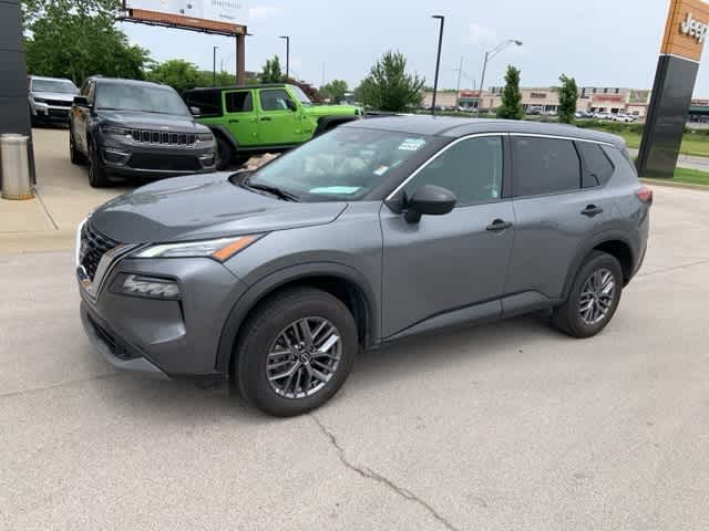 2023 Nissan Rogue S 16