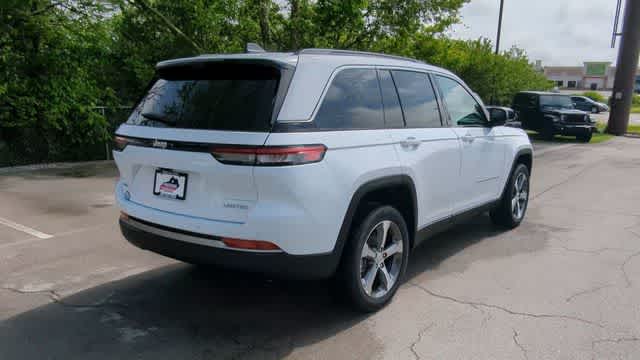 Thumbnail: 2026 Jeep Grand Cherokee - 8