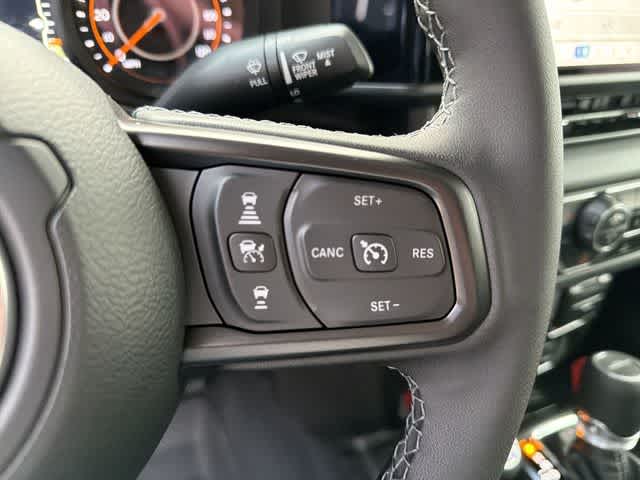 Thumbnail: 2026 Jeep Gladiator - 25