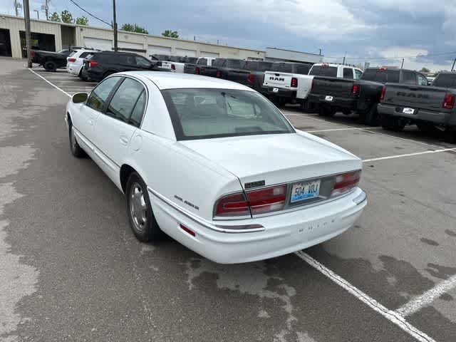 Thumbnail: 1998 Buick Park Avenue - 15