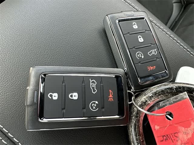 Thumbnail: 2023 Jeep Grand Cherokee L - 12