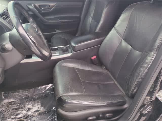 Thumbnail: 2013 Nissan Altima - 15