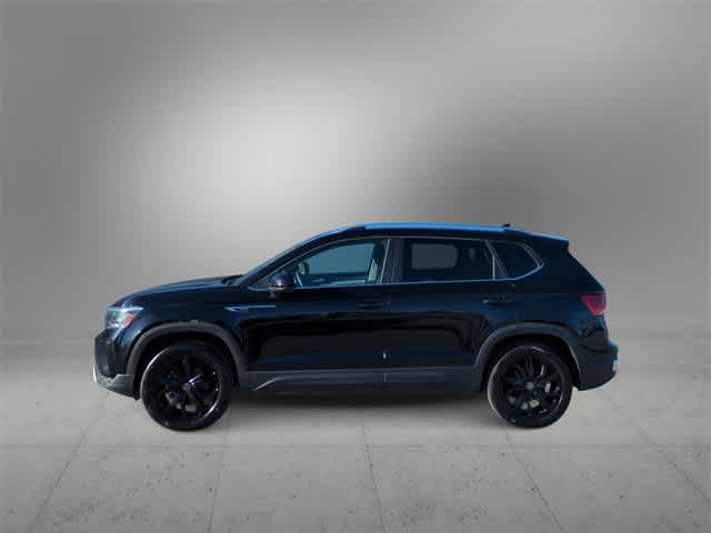 Thumbnail: 2022 Volkswagen Taos - 5