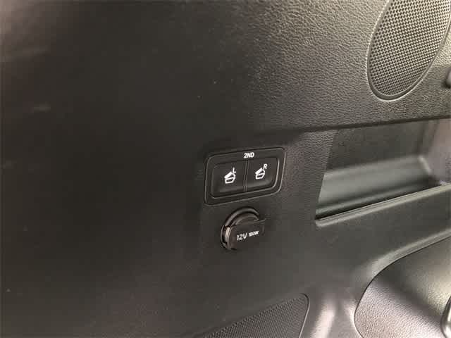 Thumbnail: 2022 Kia Telluride - 32