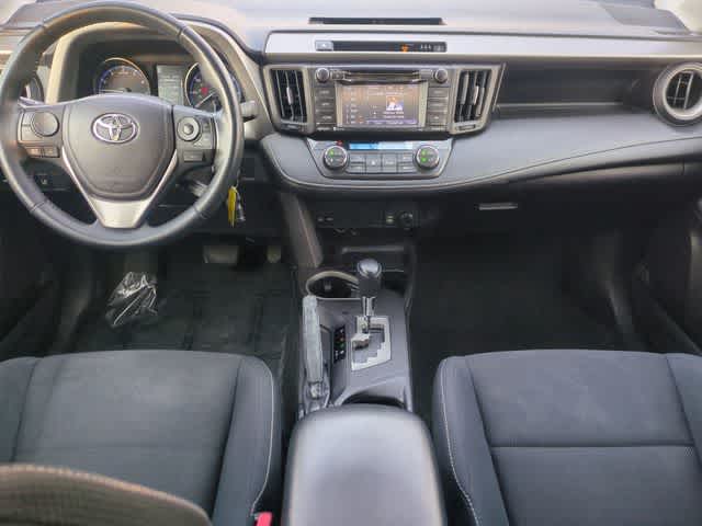 Thumbnail: 2017 Toyota RAV4 - 15