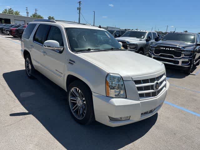 Thumbnail: 2013 Cadillac Escalade - 25