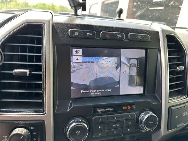 Thumbnail: 2019 Ford Econoline - 11