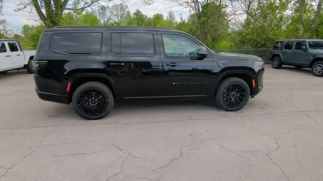Thumbnail: 2026 Jeep Grand Wagoneer - 9