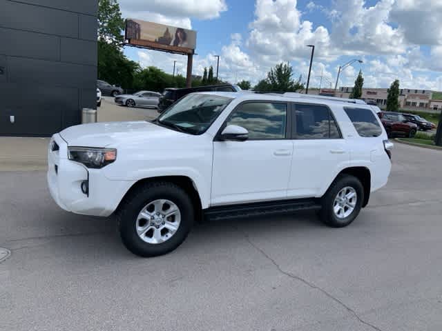 Thumbnail: 2015 Toyota 4Runner - 17