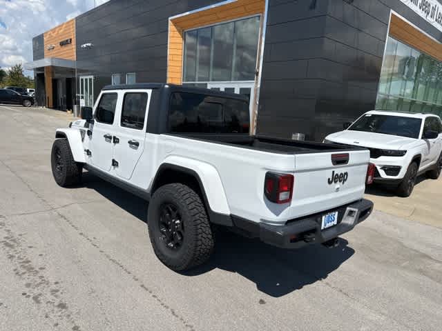 Thumbnail: 2021 Jeep Gladiator - 17