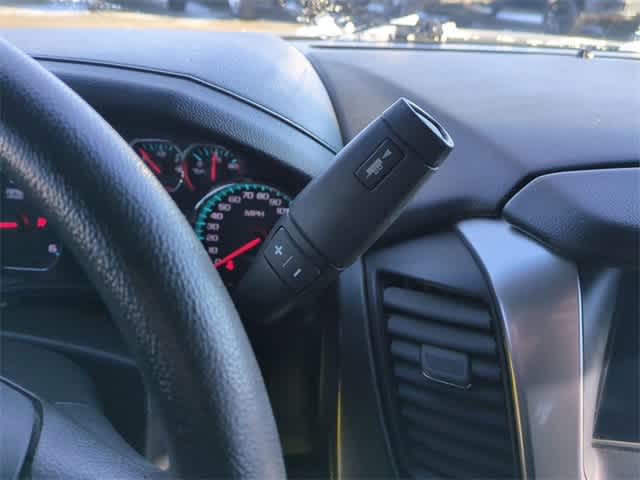 Thumbnail: 2018 Chevrolet Tahoe - 31