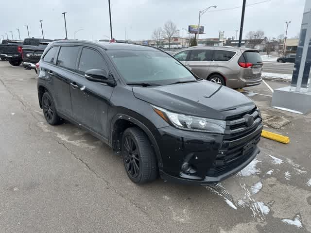 Thumbnail: 2019 Toyota Highlander - 12