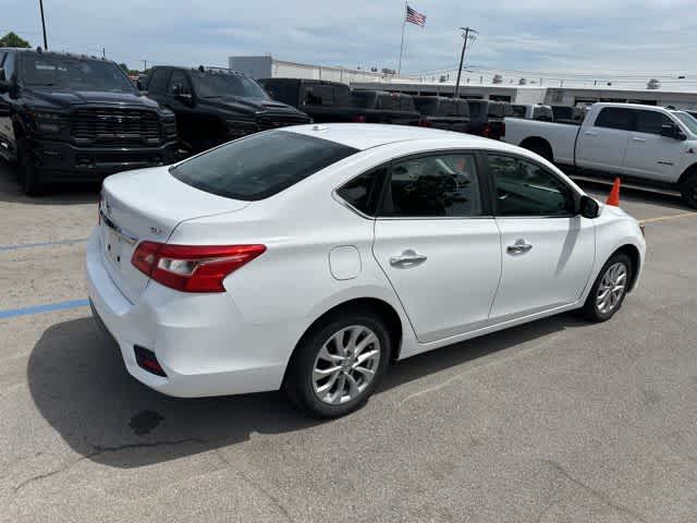Thumbnail: 2019 Nissan Sentra - 18