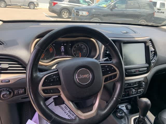 Thumbnail: 2018 Jeep Cherokee - 4