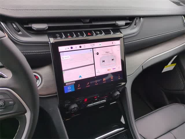 Thumbnail: 2025 Jeep Grand Cherokee - 28