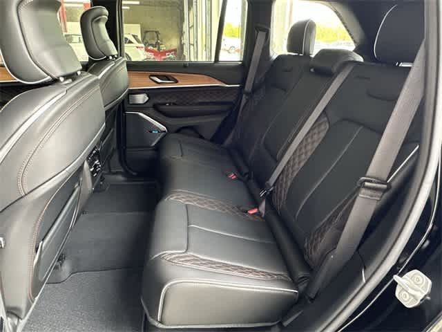 Thumbnail: 2023 Jeep Grand Cherokee - 39