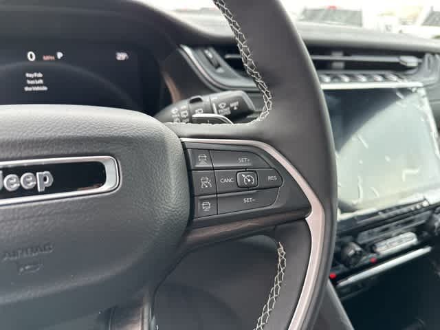 Thumbnail: 2025 Jeep Grand Cherokee - 4