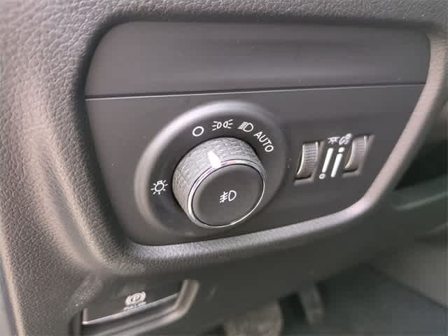 Thumbnail: 2025 Jeep Grand Cherokee L - 18