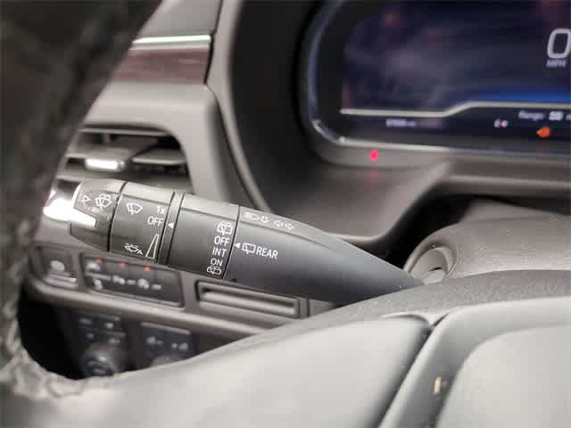 Thumbnail: 2024 Chevrolet Tahoe - 25