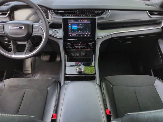 Thumbnail: 2023 Jeep Grand Cherokee - 14