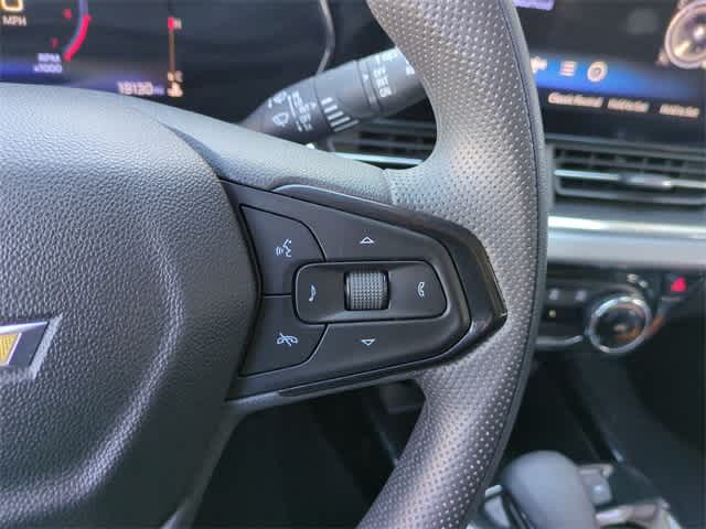 Thumbnail: 2025 Chevrolet Trax - 25