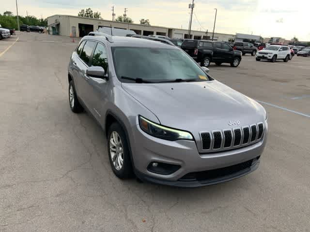 Thumbnail: 2019 Jeep Cherokee - 23