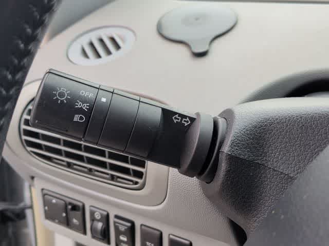 Thumbnail: 2004 Nissan Quest - 26