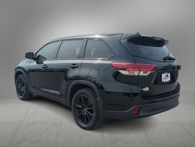 Thumbnail: 2019 Toyota Highlander - 6