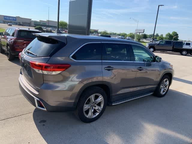 Thumbnail: 2018 Toyota Highlander - 26