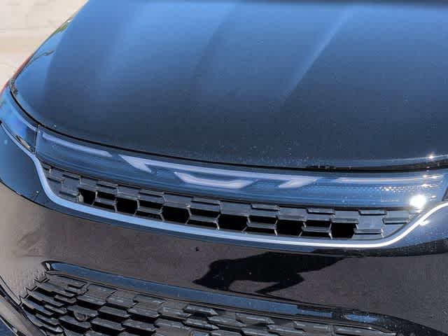 Thumbnail: 2027 Chrysler Pacifica - 12