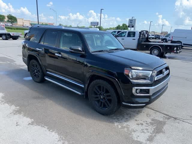 Thumbnail: 2016 Toyota 4Runner - 25