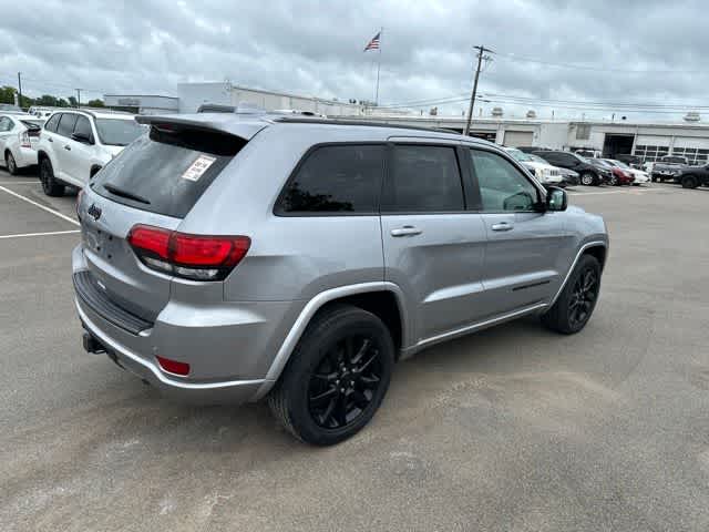 Thumbnail: 2019 Jeep Grand Cherokee - 20